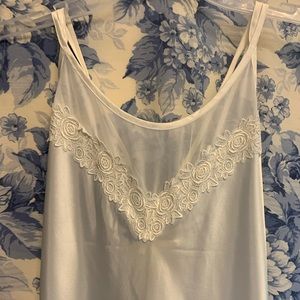 ☀️2 for 15☀️ Beautiful nightgown EUC